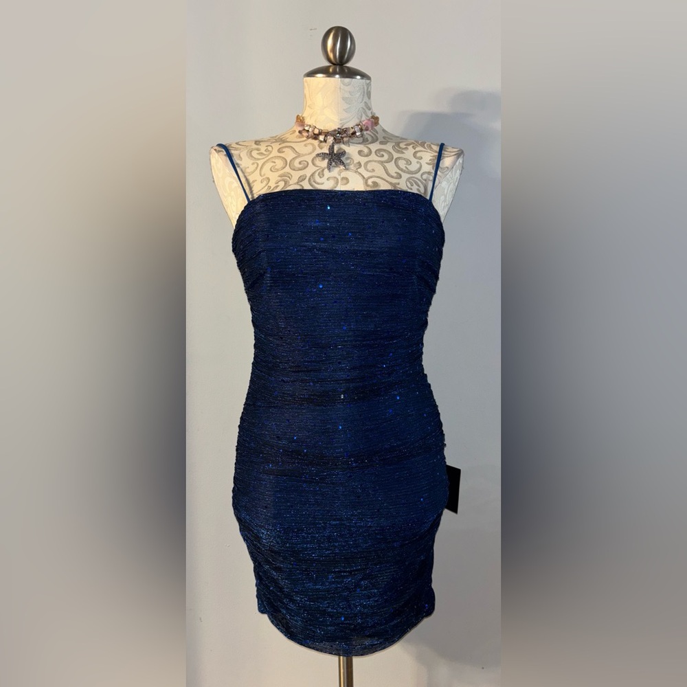 🆕 LULUS - Glamorous Intrigue Royal Blue Sequin Strapless Mini Dress Sz Large. #H